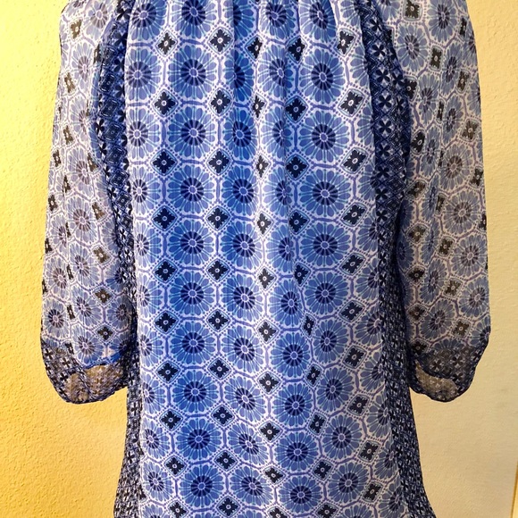 St. John’s Bay petite small tunic blouse - Picture 3 of 7